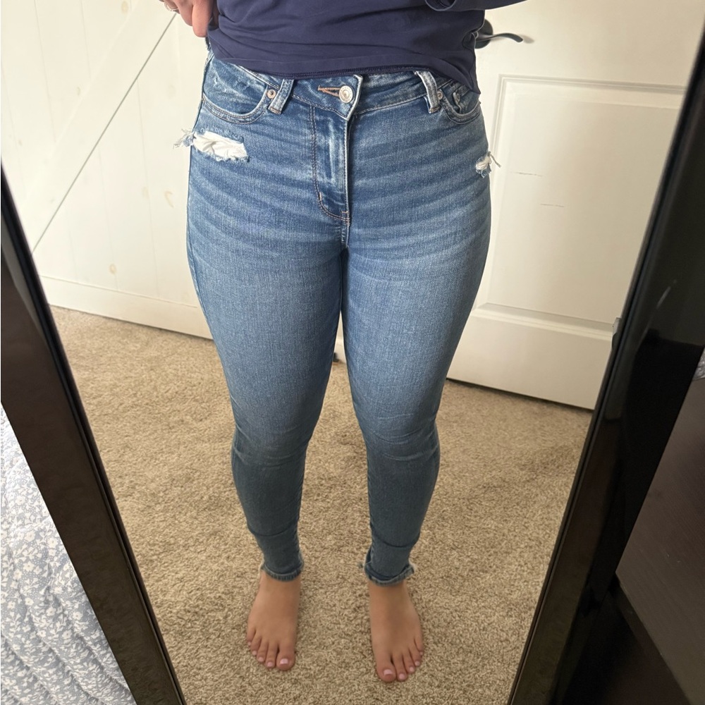 American Eagle Outfitters Light Blue Skinny Jeans